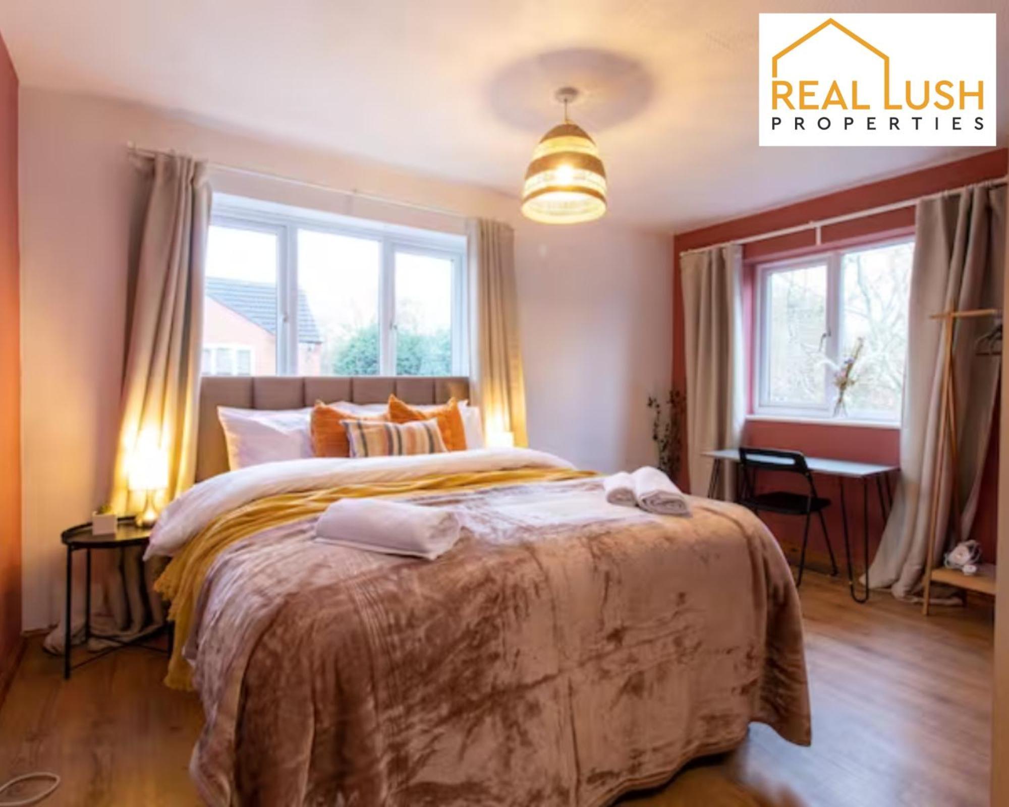 One-Bedroom Apartment By Real Lush Properties In Langsett Wolverhampton Zewnętrze zdjęcie